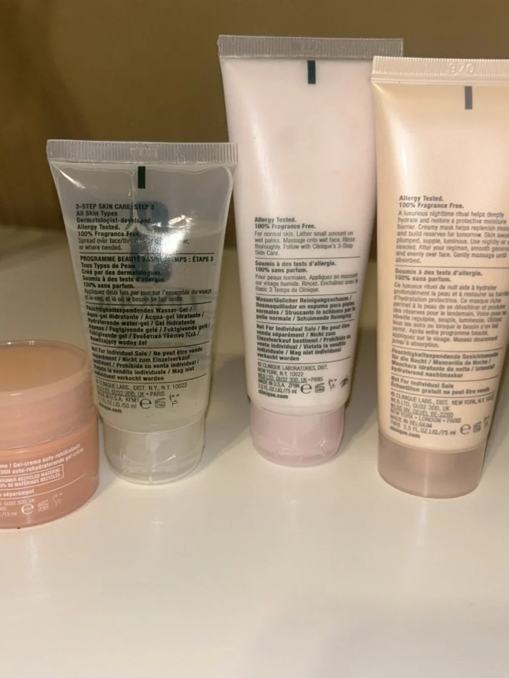 Clinique 4pcs Moisture Surge Overnight Mask, Hydrator, Foaming Cleanser, Jelly